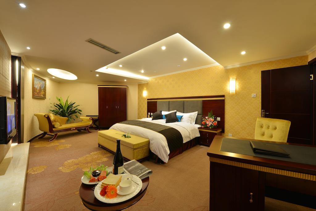 Lutianhua Hotel Чънду Стая снимка